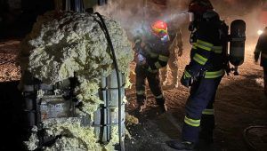 Incendiu de deșeuri toxice, la Târgu Mureș