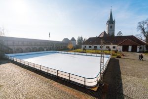 Două patinoare deschise în Târgu Mureș! Program și tarife