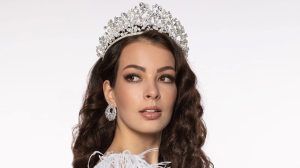 Miss Universe România 2021, voluntară în proiectul ”Dragă Moș Crăciun”