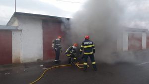 Incendiu la un garaj din Târgu Mureș