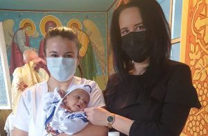 Botezul unui copil abandonat la Sighișoara