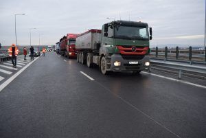 FOTO-VIDEO: Cum am ratat inaugurarea de la 14.00 de pe autostradă. Tronsonul Ungheni - Târgu Mureș deschis circulației