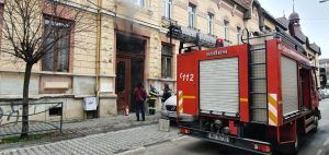 VIDEO: Incendiu pe strada Horea din Târgu Mureș