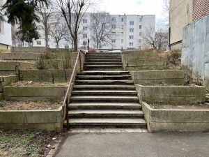 Reparații la trotuare și scări afectate din Târgu Mureș