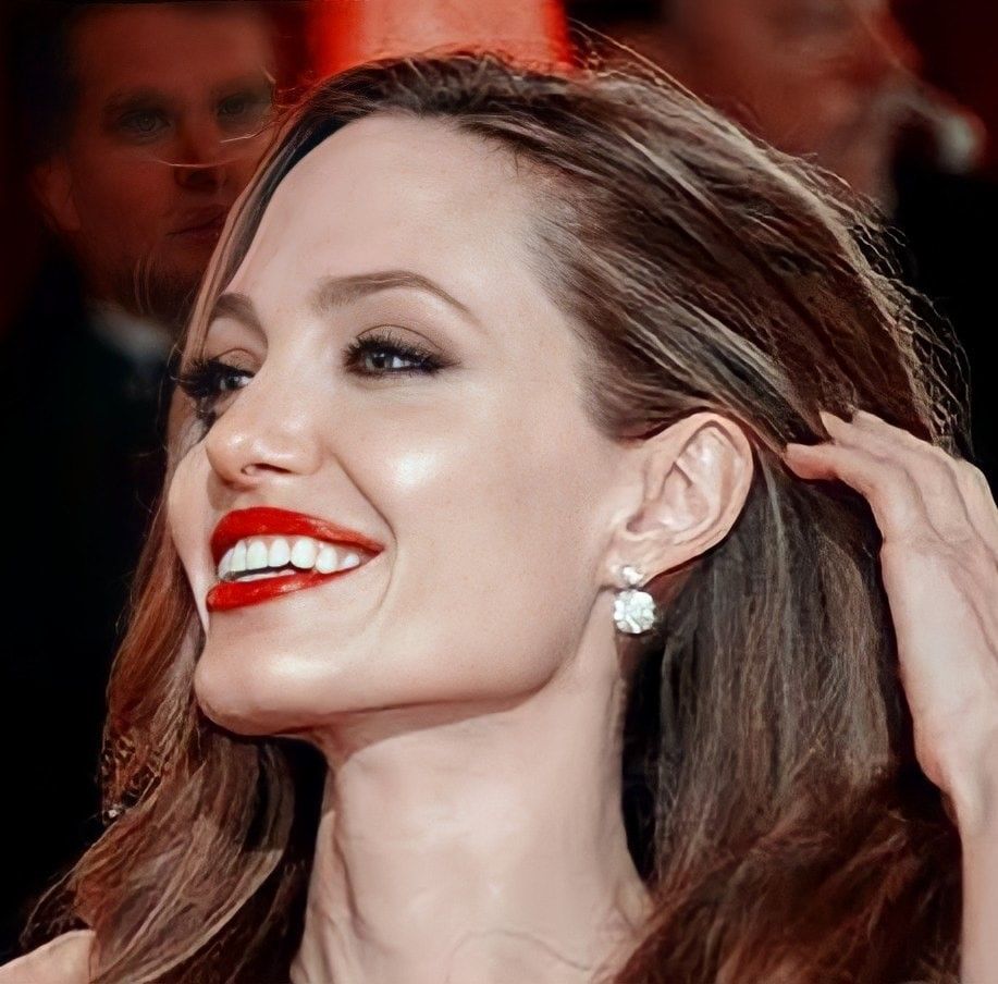 Angelina Jolie, gest îndrăzneț