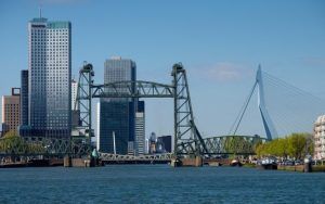 Un pod istoric va fi dărâmat, la Rotterdam