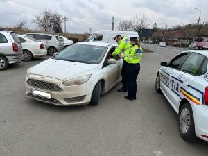 Polițiștii rutieri mureșeni, gest special pentru șoferii ucraineni
