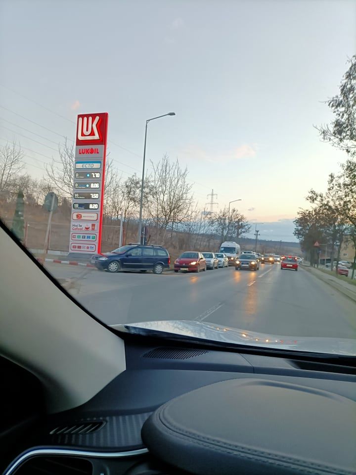 Cozi uriașe la benzinăriile din Târgu Mureș!
