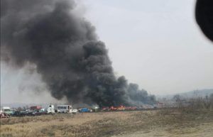 Incendiu la un centru de dezmembrări auto din județul Mureș