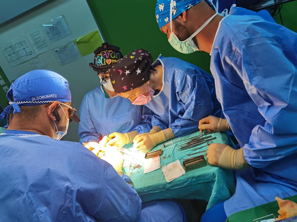 Programul de reconstrucţie mamară se va derula şi în 2022, la Spitalul de Urgenţă Târgu Mureş