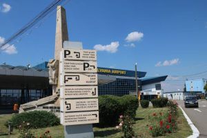 Aeroportul ”Transilvania” închiriază parcări de taxi și în regim de transfer, birouri rent a car și spații publicitare