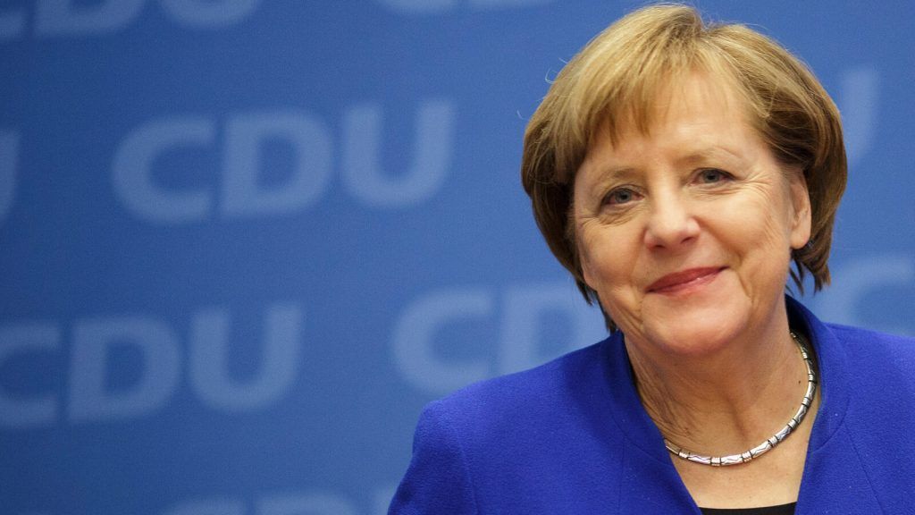 Angela Merkel apără decizia NATO din 2008