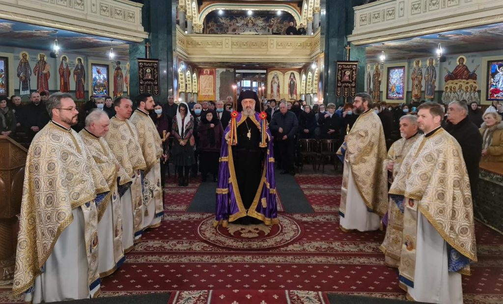 Slujbă oficiată de ÎPS Irineu la Catedrala mica din Târgu Mureș