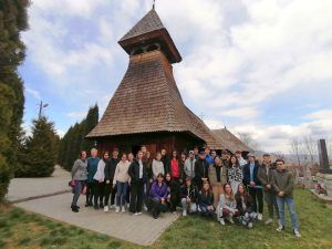 VIDEO:  Bisericuța de lemn din Reghin, obiect de cercetare pentru elevi
