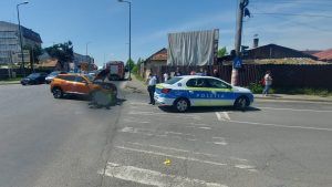 Târgu Mureș: Impact între o mașină și o motocicletă