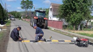 Limitatoare de viteză în toate satele comunei Râciu