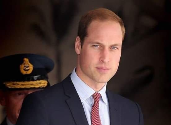 Prinţul William al Marii Britanii schimbă prefixul