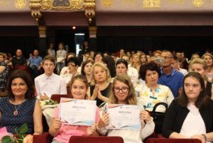 Premii pentru profesori și elevi la ”Gala Limbii și Literaturii Române”