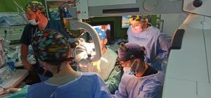 Intervenţie de reimplantare scalp realizată la Spitalul Clinic Judeţean de Urgenţă Târgu Mureş