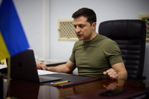 Ucraina continuă să lupte „pentru pace şi victorie”