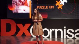 Despre cum femeia poate schimba lumea, cu Denisa Florea la TEDxCornișa