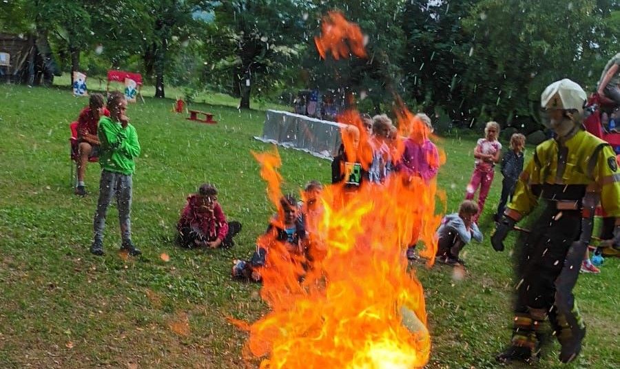 Tabără de vară pentru tineri pompieri voluntari, în județul Mureș