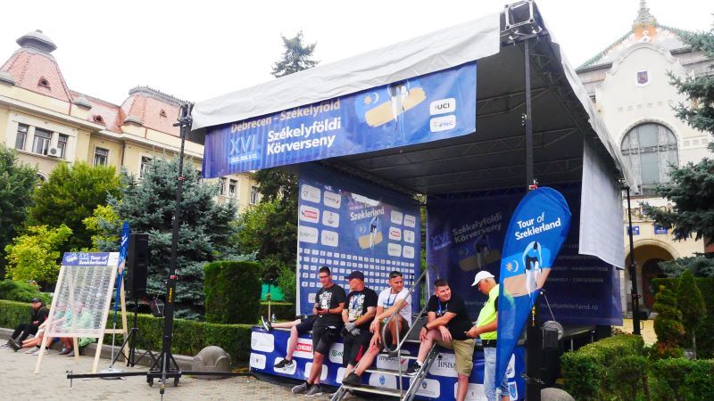 LIVE: Startul ”Turului Ciclist al Ținutului Secuiesc”, din centrul Târgu Mureșului