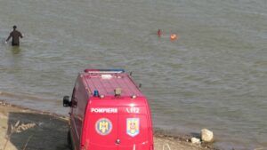 Chinari: Persoană căutată în râul Mureș de scafandri ISU-Salvamont