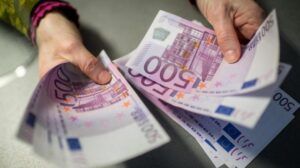 Escroci arestaţi după o înșelătorie de 400.000 de euro