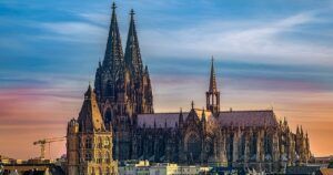 Catedrala din Köln nu va mai fi iluminată în timpul nopţii