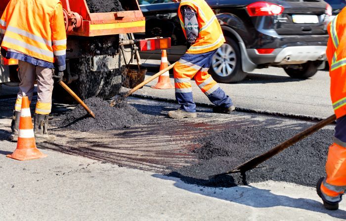 Societate din Mureș angajează cu salariu motivant muncitori în construcții