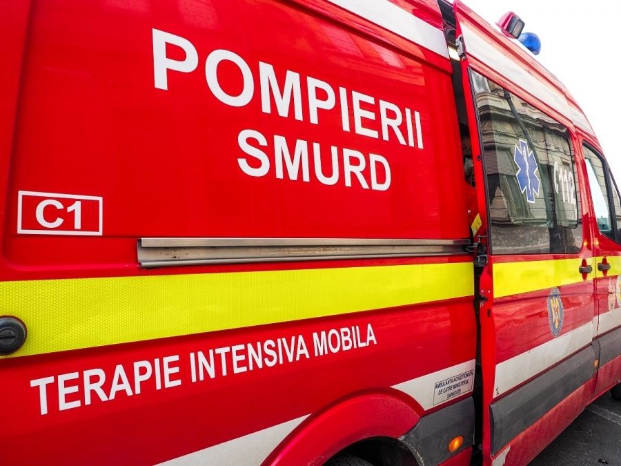 Accident cu un microbuz de persoane pe DN 15, în județul Mureș