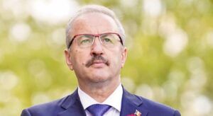 Mureș: Ministrul Apărării Naționale, vizită la Batalionul 51 Operații Speciale ”Vulturii”
