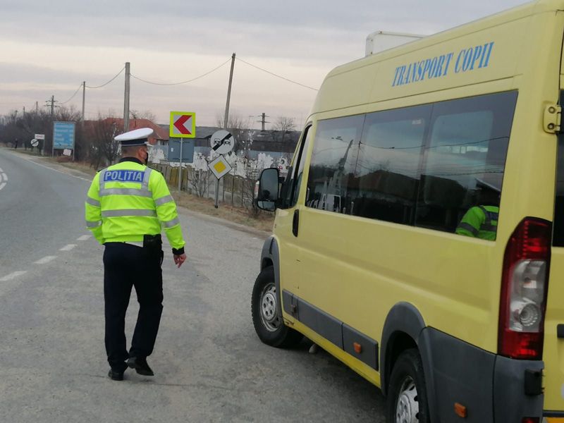 Transporturile de elevi, verificate de Poliția Mureș