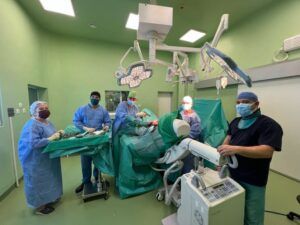 Transplant cu grefon osos structurat, realizat la Spitalul de Urgenţă Târgu Mureş