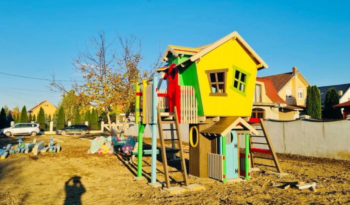 Un nou parc de joacă în Sâncraiu de Mureș