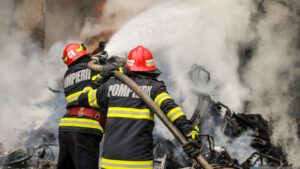 Incendiu la o casă din Mureni