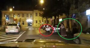 VIDEO: Copil nesupravegheat, evitat la limită de un șofer mureșean