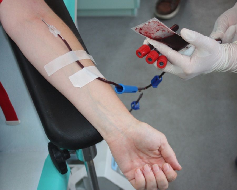 Petiţie online pentru reînfiinţarea centrelor de donare sânge în spitalele orăşeneşti şi municipale