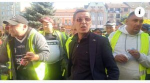 LIVE: Protest al angajaților din Salubritate în fața Primăriei Târgu Mureș