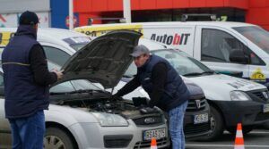 Probleme cu bateria mașinii? Autobit Mureș are soluții, inclusiv echipă mobilă cu montaj gratuit.