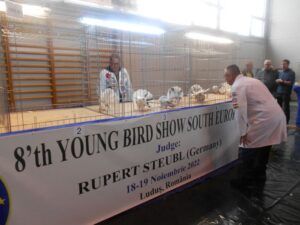 Expoziție de păsări și animale mici la Luduș