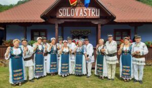 Concerte de colinde și muzică populară la Jabenița și Solovăstru