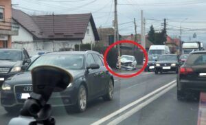 Impact între două autoturisme, în Sângeorgiu de Mureș