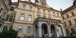 Consilieri liberali sighișoreni cer demisia primarului Iulian Sârbu