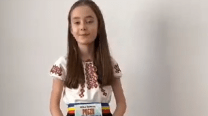 VIDEO: Sara, elevă la Școala Gimnazială ” Emil Drăgan „,  recitând Eminescu