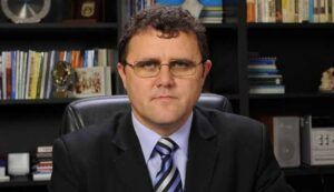 Valentin Bretfelean (PMP Mureș): ”Singurul președinte legal al partidului este Cristian Diaconescu”