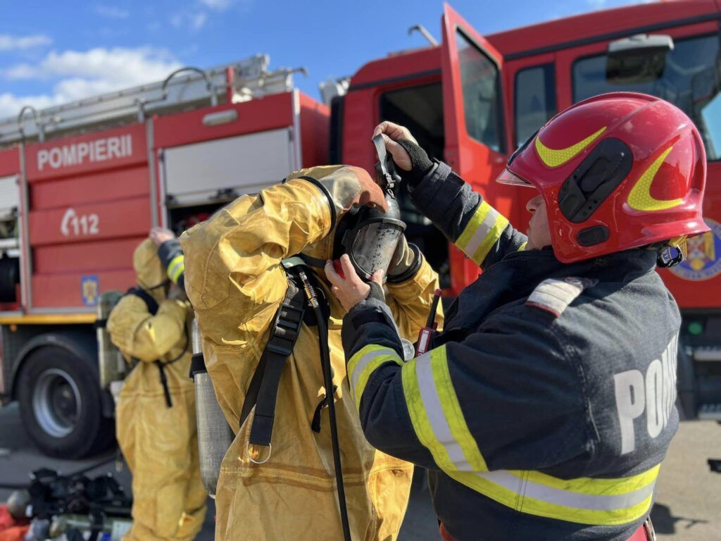 Exercițiu de antrenament al pompierilor din Târnăveni
