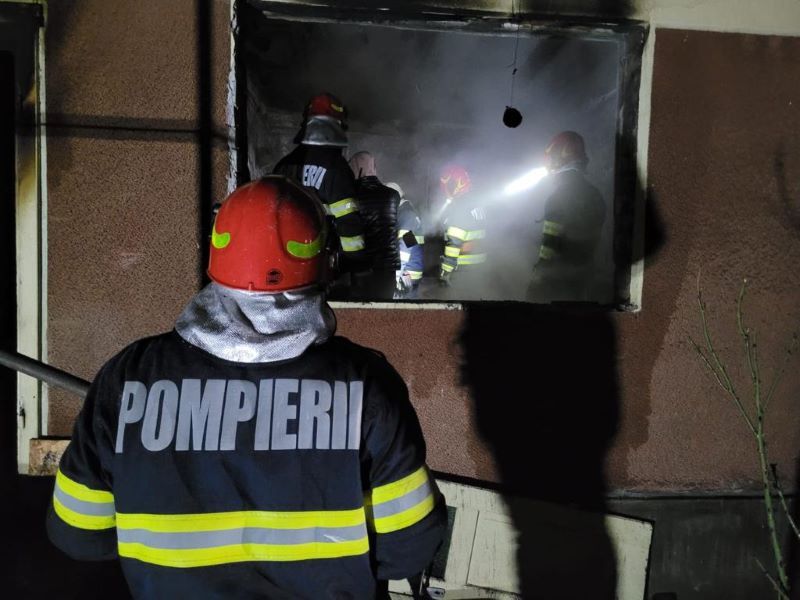 Femeie decedată într-un incendiu pe strada Podeni din Târgu Mureș