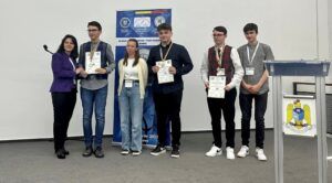 Opt elevi mureșeni, medaliați la Olimpiada Națională de Matematică